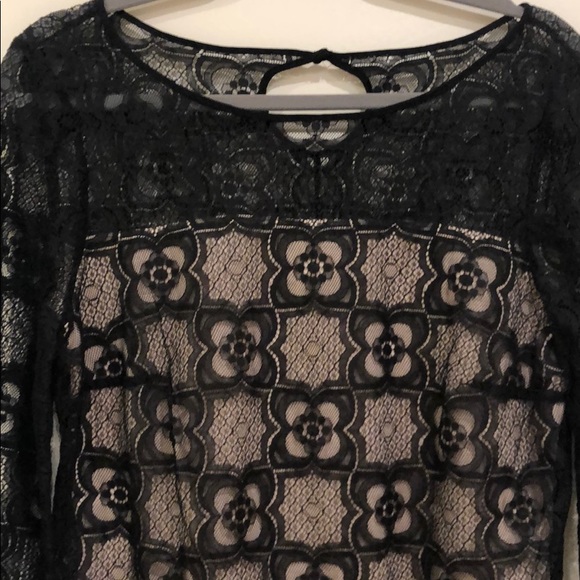 Max Studio lacy black top size M - Picture 2 of 6
